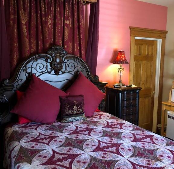 Полулюкс с Балконом, All Seasons Inn
