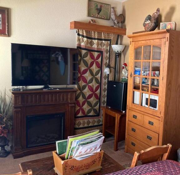 Номер Стандарт, All Seasons Inn