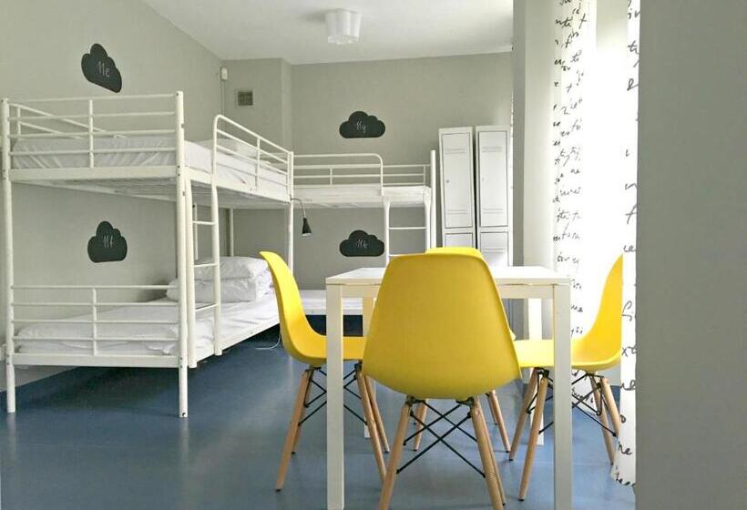 Кровать в Общей Комнате, Cloud Hostel