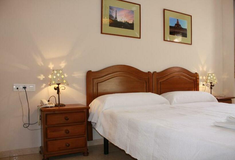 اتاق استاندارد, Hostal Carlos 2