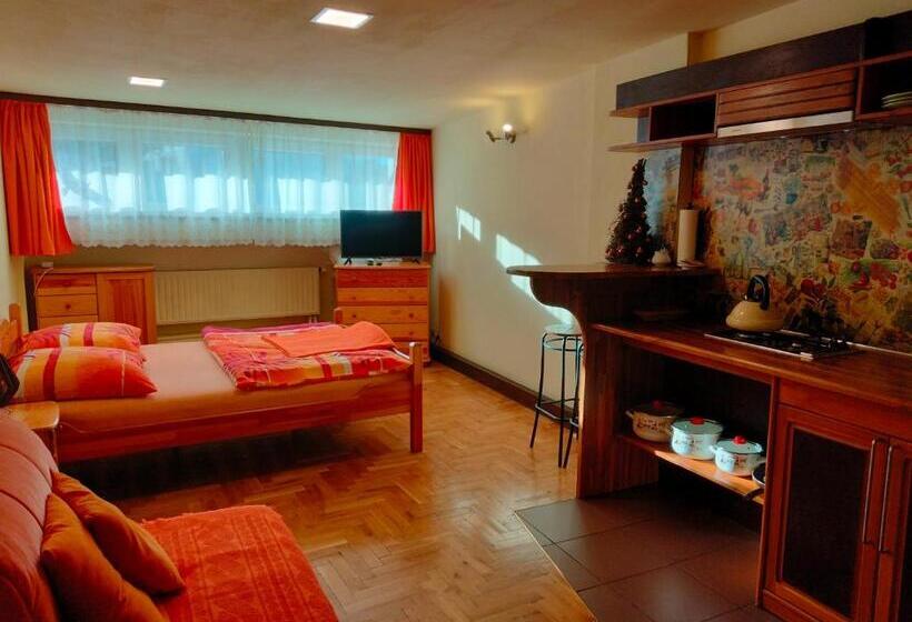 חדר משפחתי, Indalo Rooms