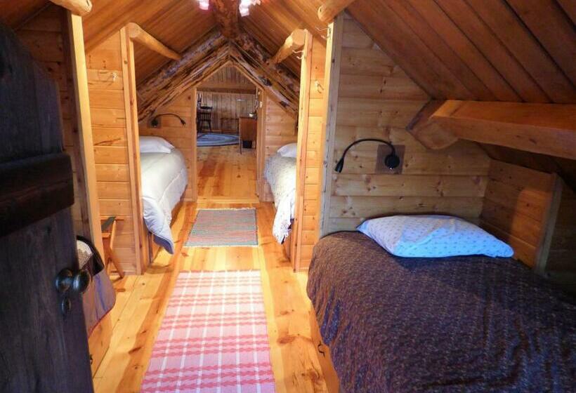 Номер Стандарт Вид на Горы, Juneberry Lodge