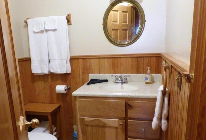 Номер Стандартный с Видом, Juneberry Lodge