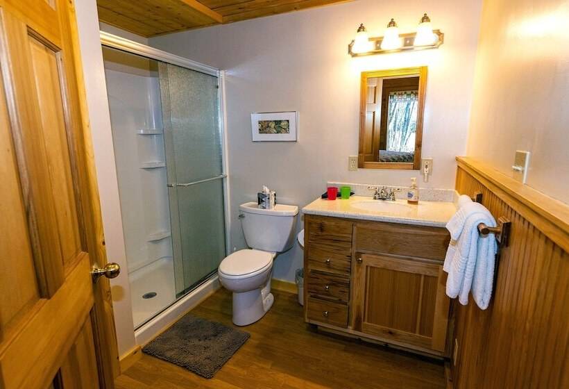 Номер Стандарт, Juneberry Lodge