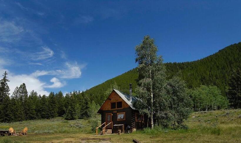 침실 2개 주택, Pioneer Guest Cabins