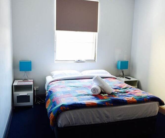 스탠다드 룸, The Emperors Crown Hostel