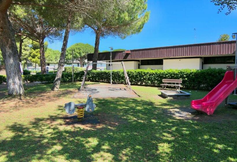 Апартаменты 1 Спальня, Apartment 4 Beds With Private Outdoor Area In Residence With Swimming Pool In Marina Di Bibbona, Onl
