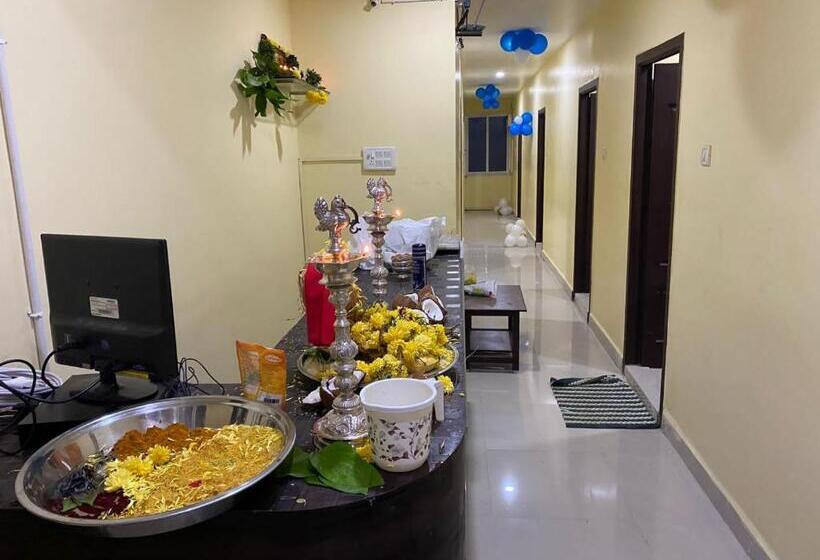 Номер Стандарт, Msn Residency