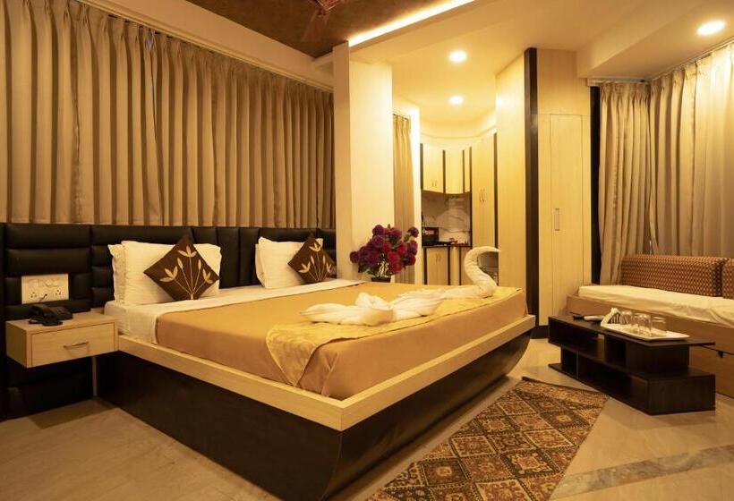 Студия Deluxe, Seasons Suites   Koramangala