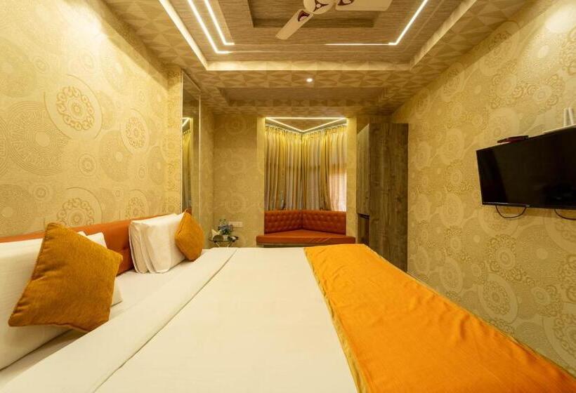 Номер Deluxe Кровать Кинг, Seasons Suites   Koramangala