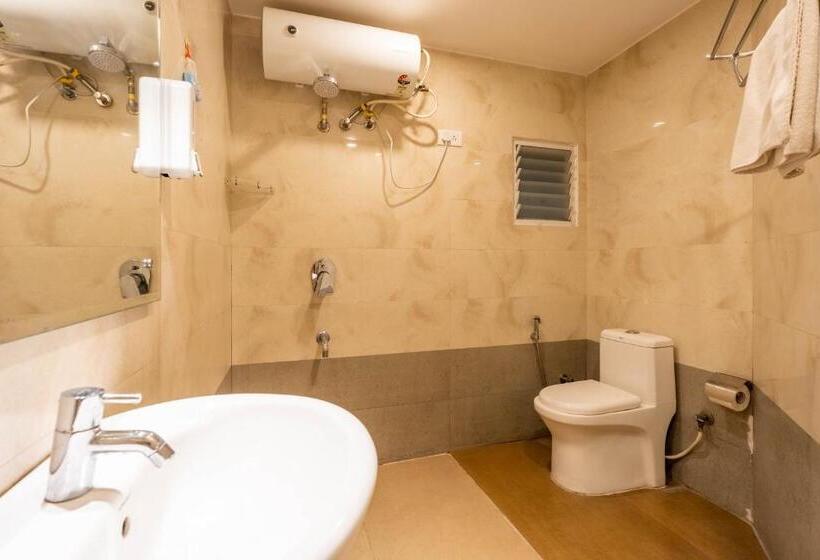 Люкс 2 Спальни, Seasons Suites   Koramangala