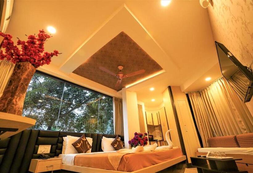 Студио Стандарт Кровать Кинг, Seasons Suites   Koramangala