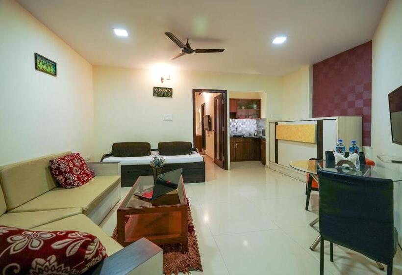 Апартаменты Superior 1 Спальня, Seasons Suites   Koramangala