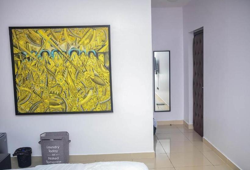 اتاق استاندارد با تخت بزرگ, Guided Hospitality   Luxury Accommodations