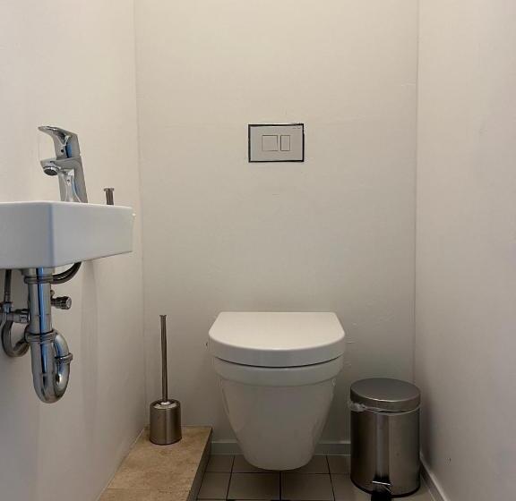 Люкс Повышенной Комфортности, Künstlerzimmer Im Kulturhaus Häselburg