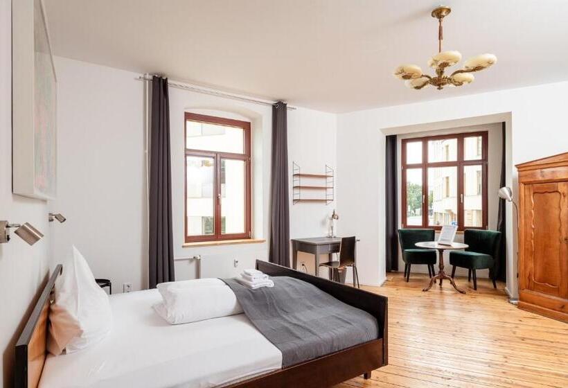 Номер Superior Кровать Кинг, Künstlerzimmer Im Kulturhaus Häselburg