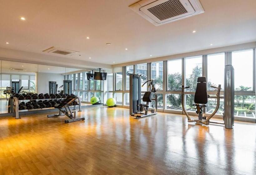 آپارتمان 1 خوابه, Spacious Cozy Condo With Gym And Shared Pool