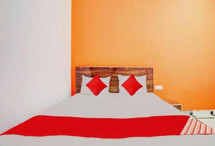 Трехместный Номер Классика, Oyo Flagship Hotel Bhagirathi