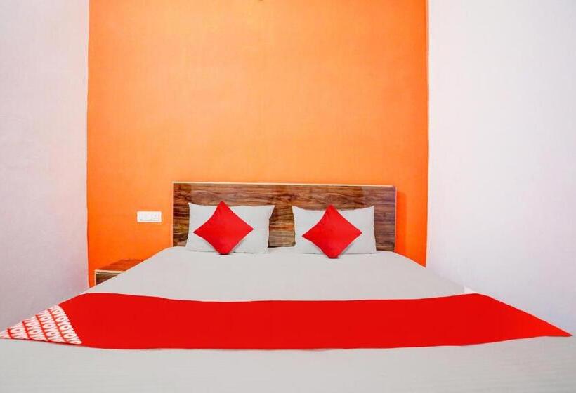 Трехместный Номер Классика, Oyo Flagship Hotel Bhagirathi