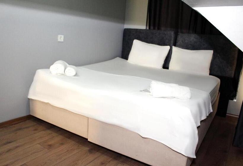 استودیوی استاندارد, Avist Hotel Avcılar