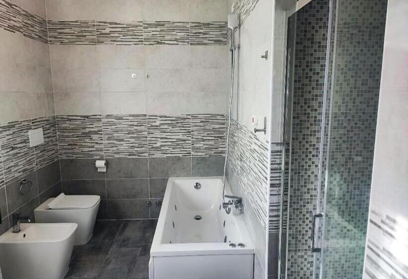 Номер Стандарт с Гидромассажем, Relais Delta Bed Breakfast