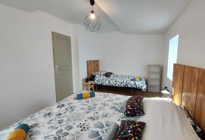Семейный Номер Вид на Горы, Suite à L Oasis De Chamousset