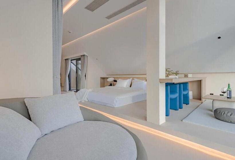 Номер Deluxe Кровать Кинг, Dali Oriental Seaview Hotel  Dali Erhai