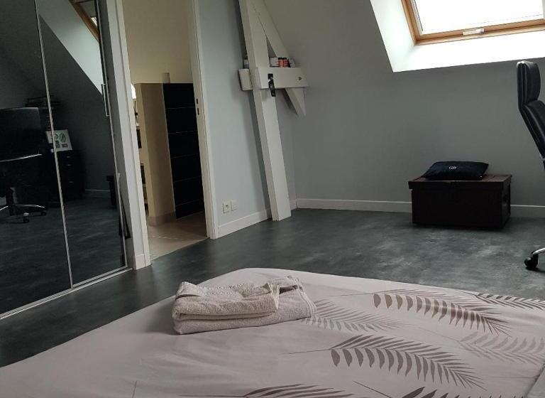 Номер Стандарт, Grande Chambre Entre Caen Et La Mer Chambre Terrasse Jardin Et Piscine