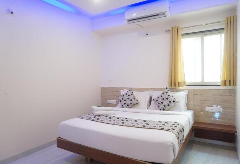 חדר דלוקס, Satkar Inn