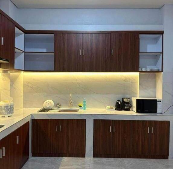 Escritório Deluxe, Dukuh Segara Guest House