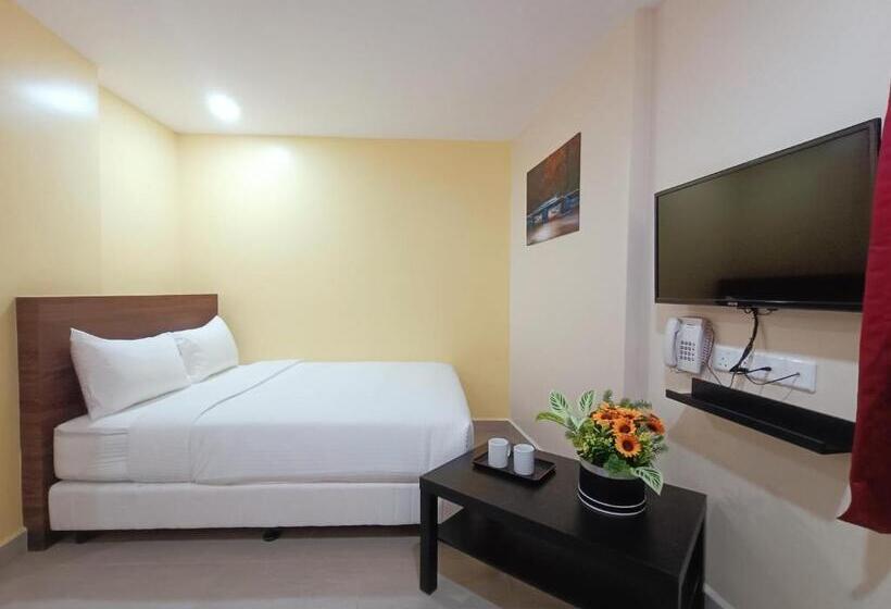 Family Suite, Capital O 90897 Island City