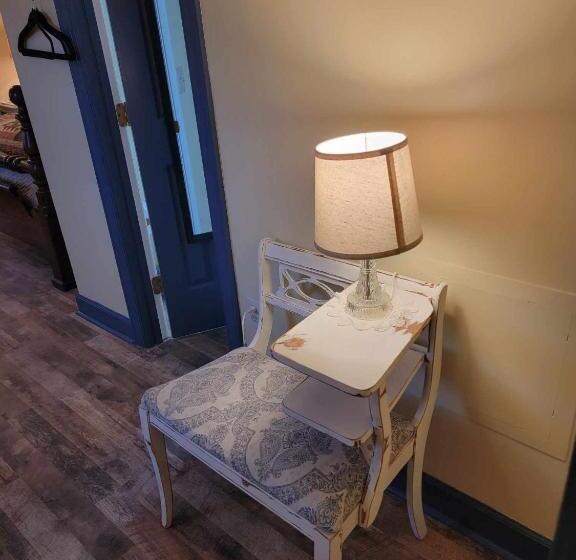 Номер Deluxe, Moonlight Manor Bed And Breakfast