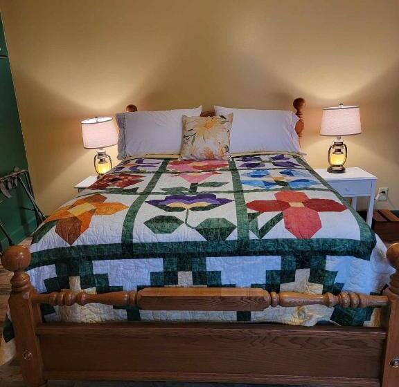 Номер Стандарт, Moonlight Manor Bed And Breakfast