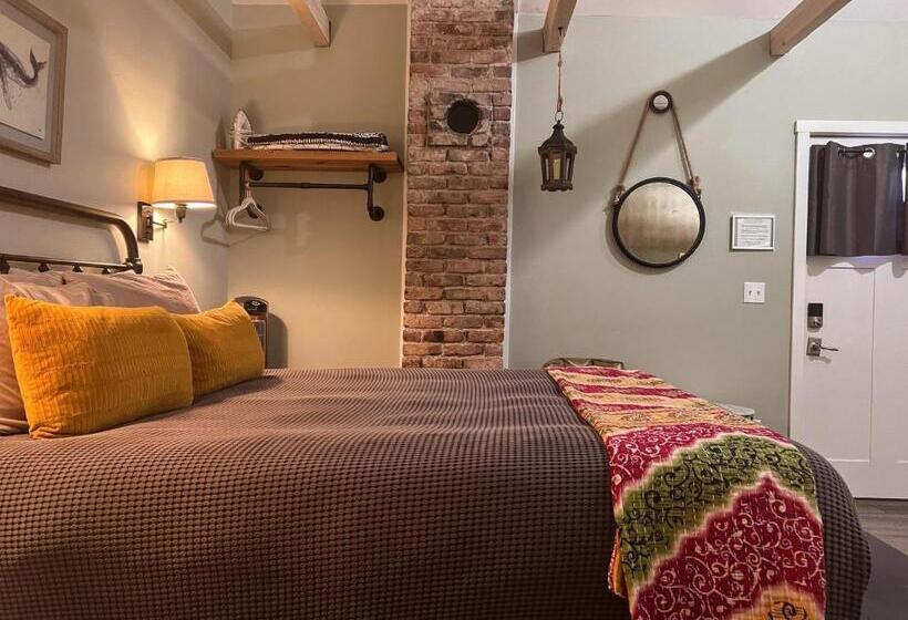 Студия Deluxe, Sea Glass Inn