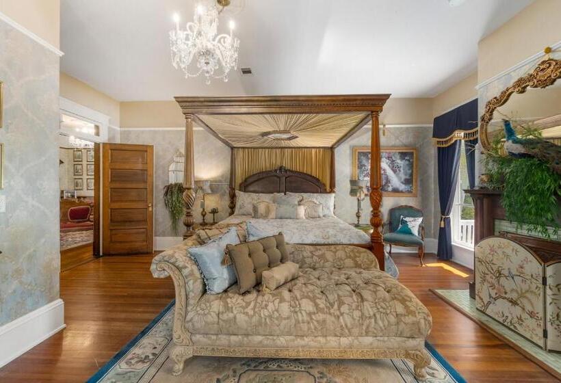 Номер Deluxe Кровать Кинг, Ross Mansion Bed & Breakfast