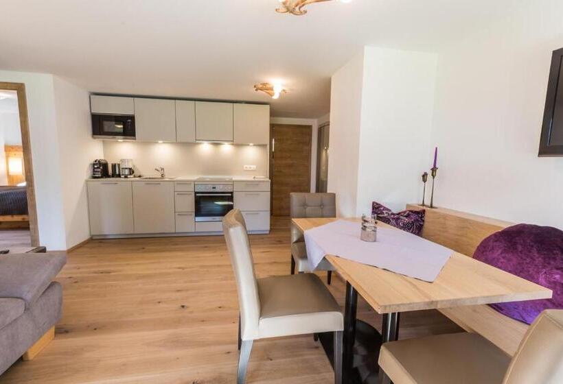 شقة غرفة نوم واحدة مزودة بشُرفة, S'hoamatl Dorfkrug Appartements