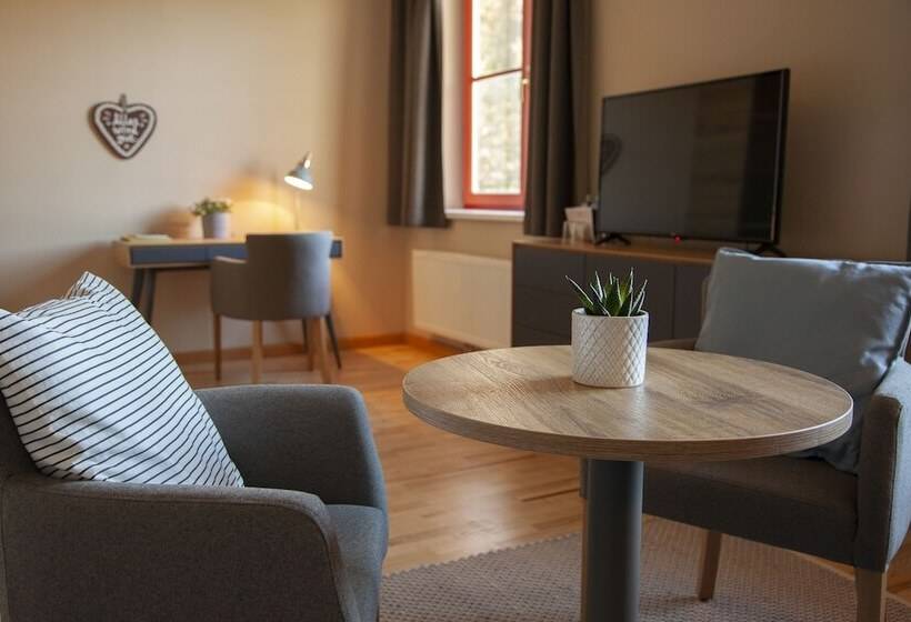 Номер Стандарт Трехместный, Jufa Hotel Mariazell