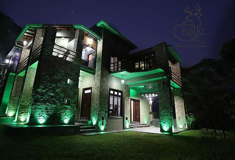 Номер Стандарт Вид на Озеро, Kings Green Castle Kandy