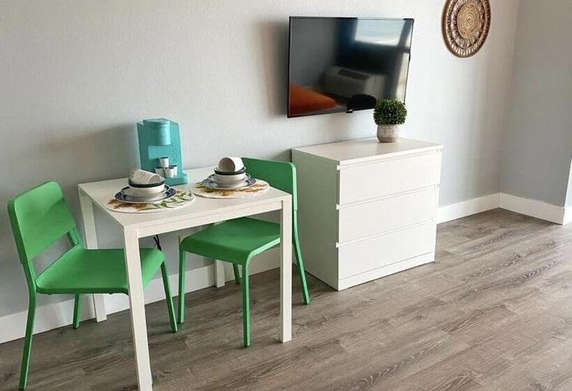 Студия Deluxe, Ocean Side Inn Studios