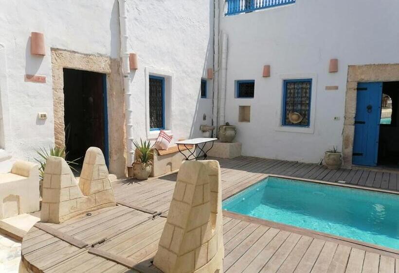Четырехместный Номер Стандарт, Dar Michèle Djerba