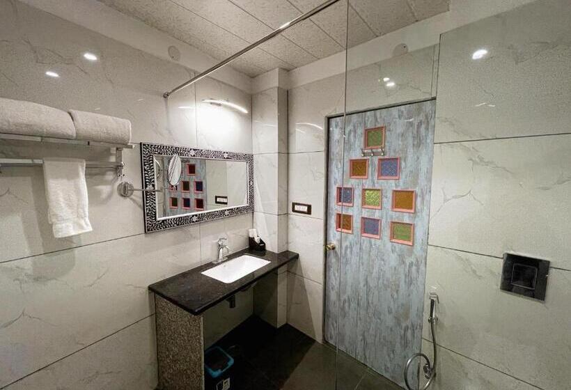 带大床的复式套间, Aaj Haveli   Lake Facing Boutique Hotel By Levelup Hotels