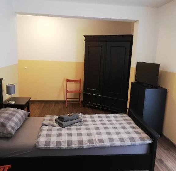 Апартаменты 3 Спальни, Apartmenthaus Mehrow
