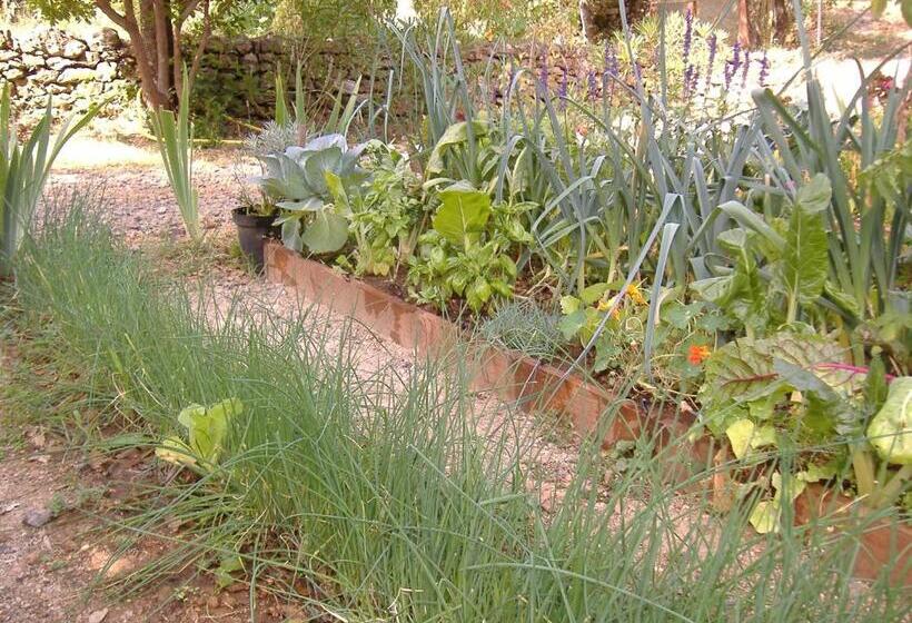 Номер Стандарт Вид на Сад, Les Jardins De Valaurie