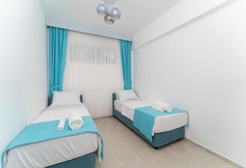 سوییت خانوادگی, Kemer Royal Beach