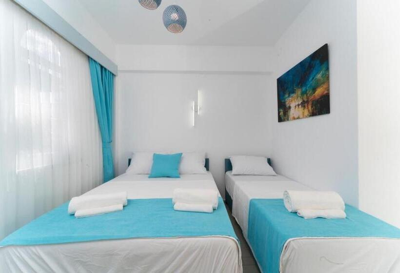 اتاق لوکس سه تخته, Kemer Royal Beach