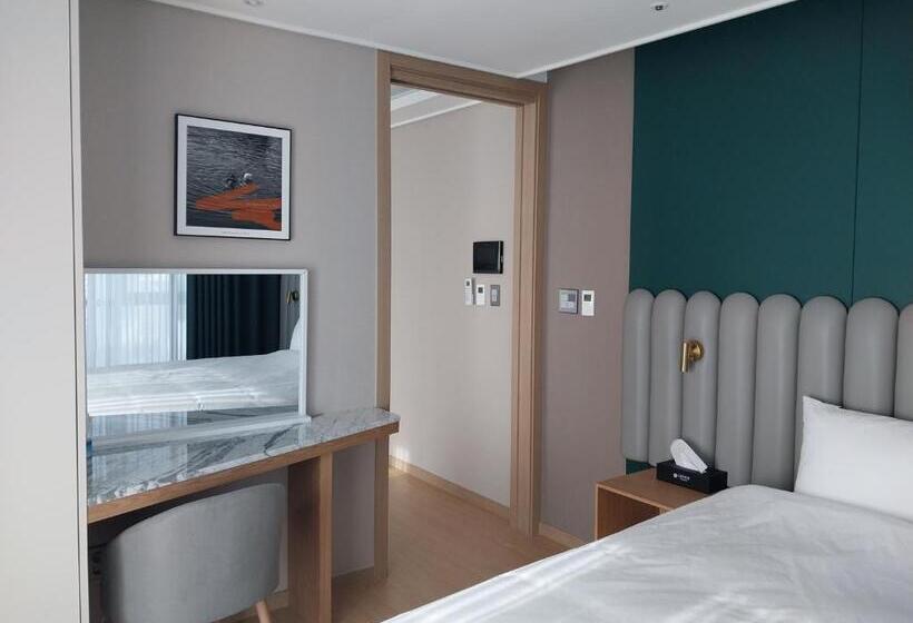 디럭스 테라스 룸 바다 전망, The Solid Residence   Elbon The Stay By Haeundae