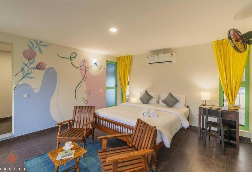 اتاق لوکس, Zostel Pondicherry, Auroville Road