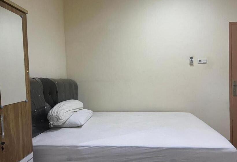 Номер Стандарт, Oyo 93388 Enjoy Homestay & Cafe
