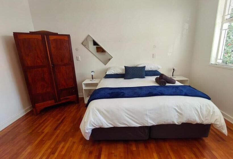 اتاق استاندارد, Carrington Guesthouse