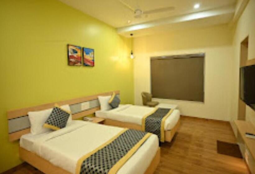 Номер Стандарт Индивидуальный, City Centre Latur   Lodging & Restaurant Latur